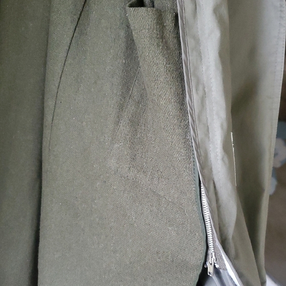 Men's Olive Green Trench Coat With Zippered - Picture 8 of 8